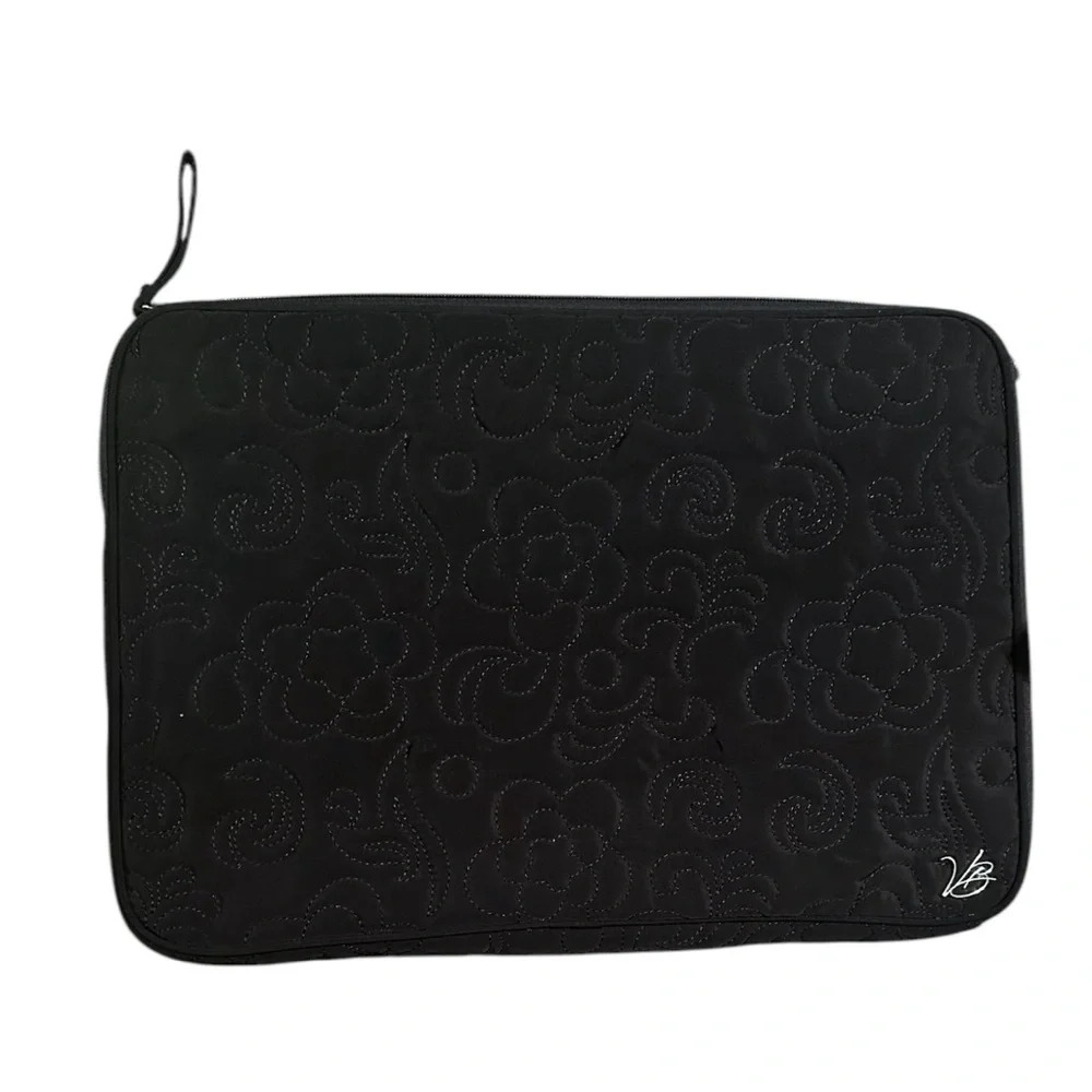 Vera Bradley Laptop Case 17." X 12”" Padded Sleeve Zip Black w/Floral preowned - Picture 1 of 3